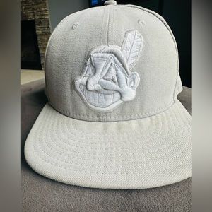Cleveland Indians New Era pro-fit hat. Size 7 1/4